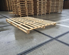 Holzpalette-2400x1500-mm-(1)